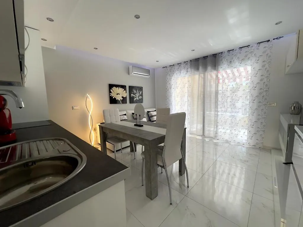 Fabuloso Apartamento En Mareverde Cerca De La Playa 아데제 스페인